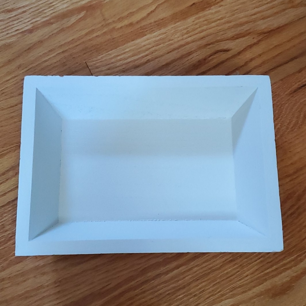Light gray tray